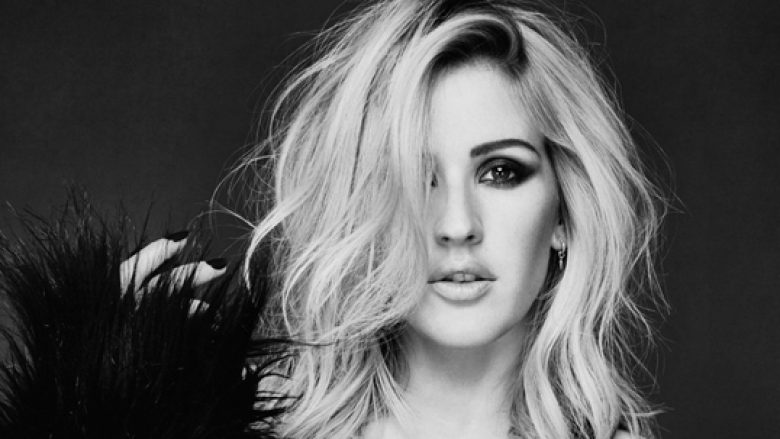 Ellie Goulding tregon arritjet në trupin e saj nga stërvitjet dhe dieta (Foto)