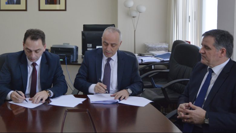 Ministria e Infrastrukturës financon projekte edhe në Skenderaj