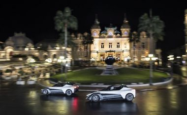 Nissan prezanton makinën elektrike BladeGlider, duke lëvizur nëpër Monako (Video)