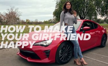 Toyota me reklamë atraktive për super-veturën e re (Video)