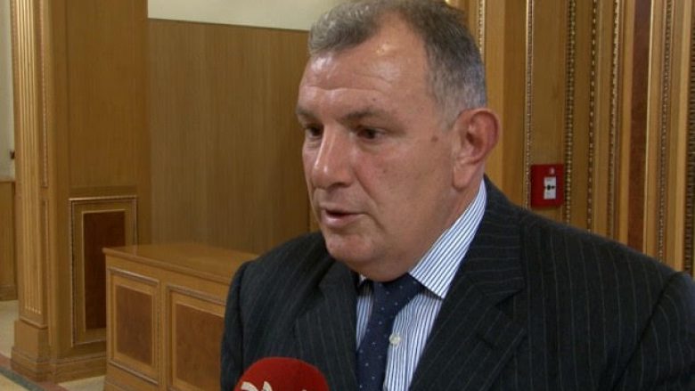 Buja: Do të votoja për ta çuar në shtëpi Isën (Video)