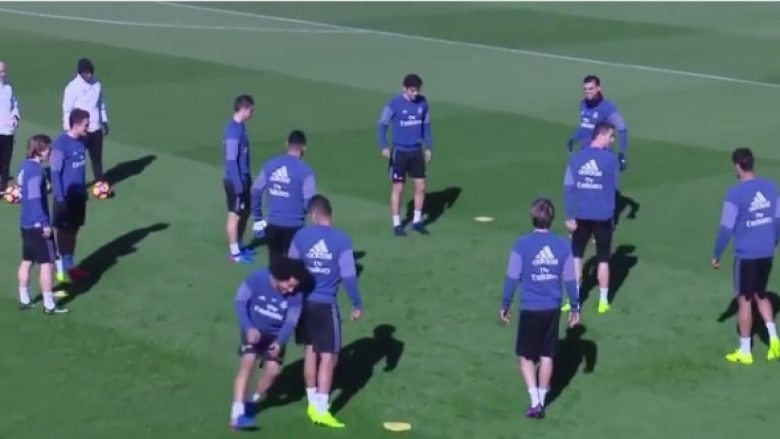 Ronaldo turpërohet nga Casemiro në stërvitje, të gjithë qeshin me portugezin (Video)