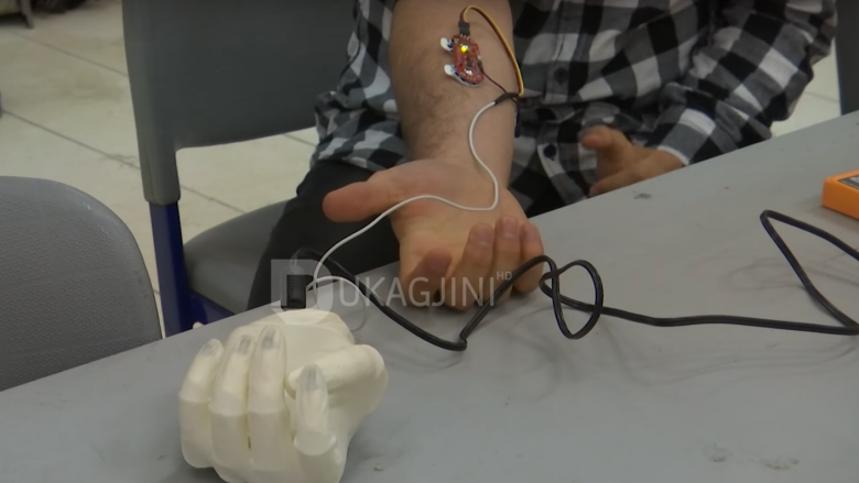 UP-ja realizon dorën e parë robotike (Video)