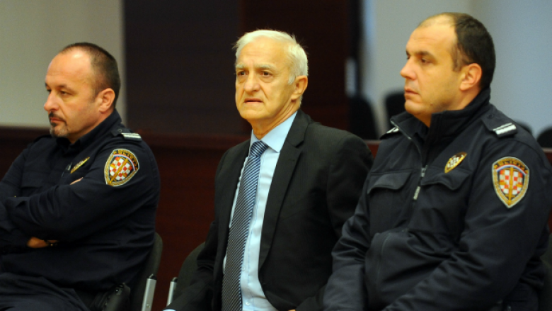 Dëshmitari: Kapiten Dragani shikonte serbët teksa rrihnin të burgosurit