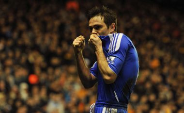 Chelsea i ofron një post në klub Lampardit