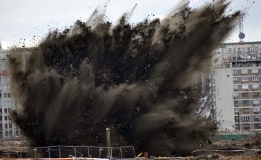 Shpërthen një bombë gjysmëtonëshe në Beograd, dridhet i gjithë qyteti (Foto/Video)