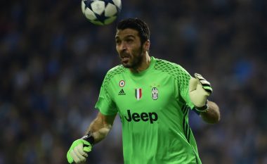 Buffon nuk njeh moshë, në gjashtë prej shtatë ndeshjeve të fundit nuk ka pranuar gol (Foto)