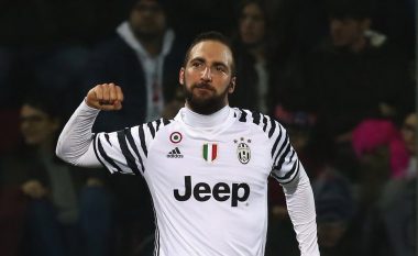 Juve dyfishon epërsinë, Higuain shënon përsëri (Video)