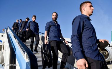 Juventusi ‘ngujohet’ në Portugali pas problemeve me aeroplanin, stërvitin në aeroplan