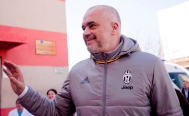 Edi Rama i kundërpërgjigjet tifozit që i shau Juventusin (Foto)