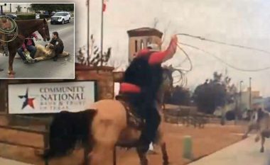 Iku nga kasapi, policia dhe kaubojt ndjekin lopën rrugëve të Teksasit (Video)