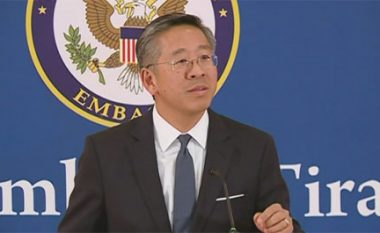 Departamenti Amerikan i Shtetit mbështet ambasadorin Donald Lu
