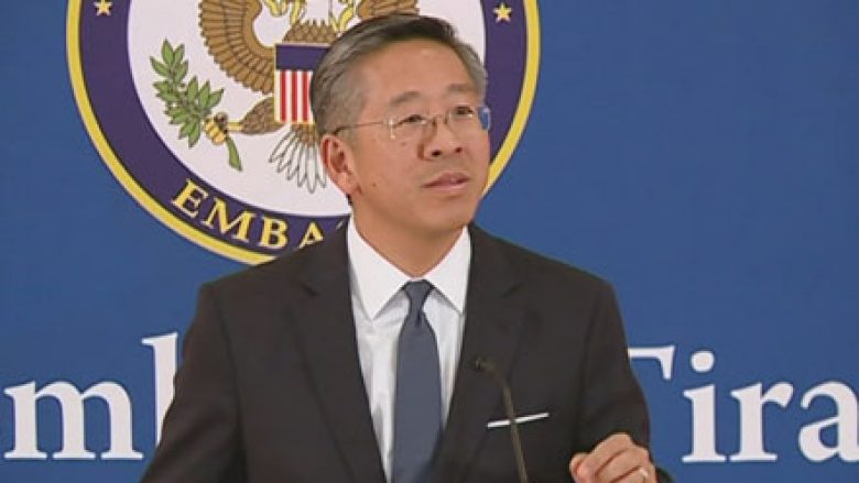 Departamenti Amerikan i Shtetit mbështet ambasadorin Donald Lu