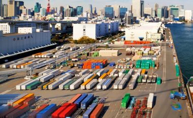 Rënia e eksporteve për në SHBA, Japonisë i ngadalësohet tregtia