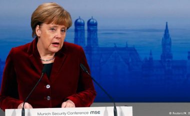 Merkel: Islami nuk ishte burimi i terrorizmit