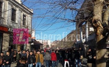 Prizreni sot, sikurse në ditë festash – i mbushur me vizitorë (Foto)