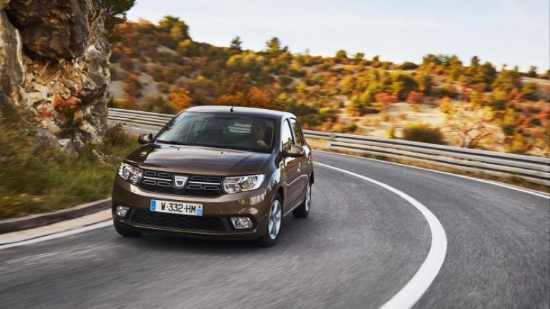 Dacia Sandero e re dhe me 7 vjet garancion kushton më pak se një veturë e vjetër (Foto)