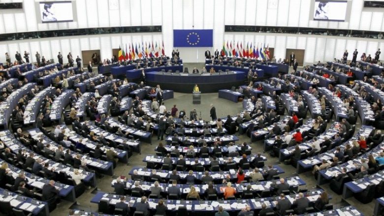 Dimitrov kërkon përkrahje për Maqedoninë në Parlamentin Evropian