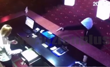 Publikohen pamjet e grabitjes së kazinos në Tiranë (Video)