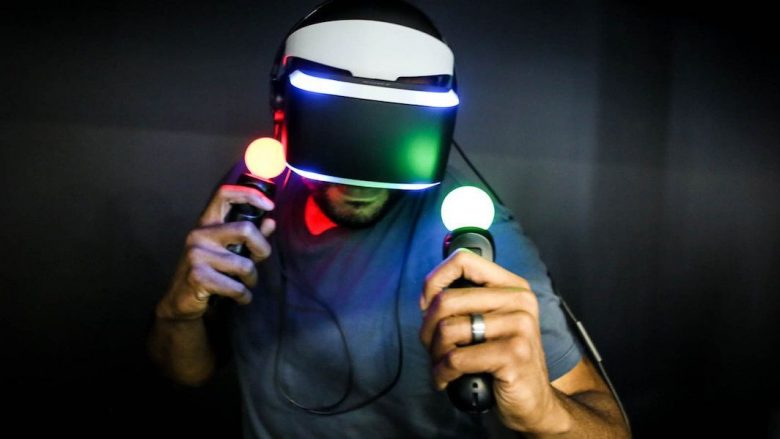 Sony lider i tregut, shet 900 mijë njësi të Playstation VR