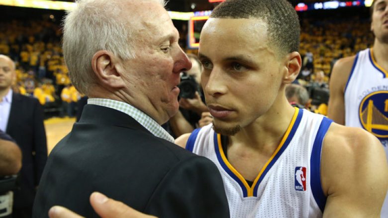 Greg Popovich e Stephen Curry bëjnë histori në NBA