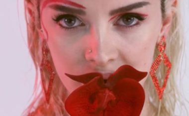 “Redrum” e Era Istrefit jo origjinale?! Akuzohet për kopjim nga Madonna (Video)