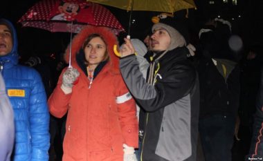 Rumunët protestojnë për të 20-tën natë