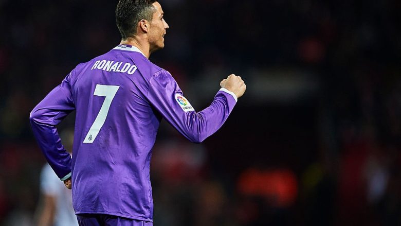 Ronaldo kthen në lojë Real Madridin (Video)