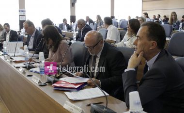 Kritika nga opozita për raportin e shpenzimeve në Prishtinë