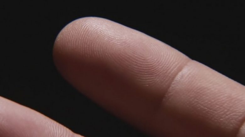 Kudo gishtat lënë shenja dhe ky xhirim e shpjegon më së miri këtë (Video)