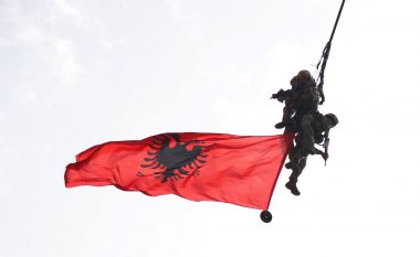 Shqiptarët që e krijuan Greqinë (Video)