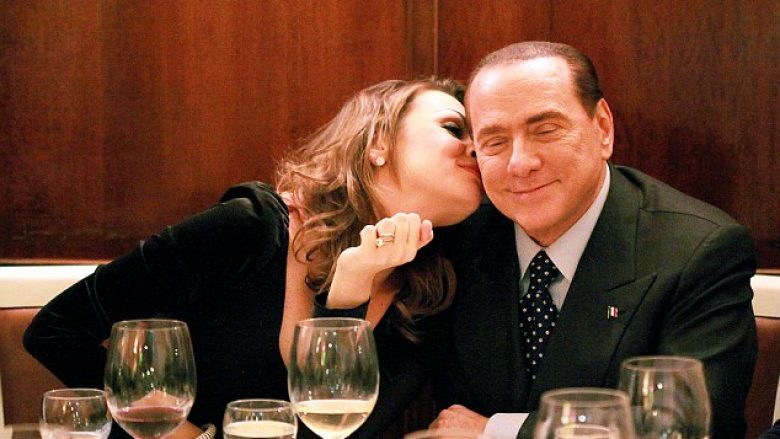 Ankand për të ngrënë një drekë me Silvio Berlusconin!