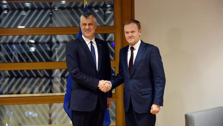 Tusk, pas takimit me Thaçin: BE duhet të përmirësojë gjendjen në Ballkan (Video)