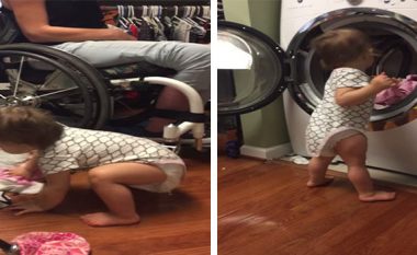 Nëna e paralizuar, vajza dyvjeçare e ndihmon për të larë rrobat (Foto/Video)