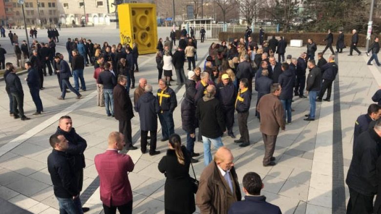 Protesta e punëtorëve të Postës