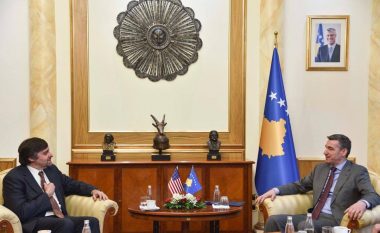 Palmer ia konfirmon Veselit: Qëndrimi i SHBA-së për Kosovën, i pandryshueshëm
