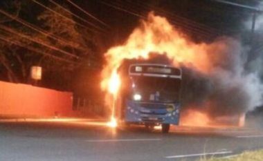 Banditët po vrasin të gjithë ata që shohin rrugëve: Plaçkitje, përdhunim, zjarr dhe të vdekur rrugëve të Brazilit (Foto/Video,+18)