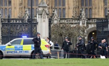 Sulmi në Londër: Theresa May ishte ‘vetëm 35 metra larg” vendit ku ndodhi sulmi