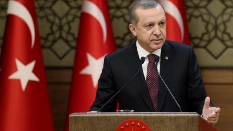 Erdogan: Asnjë perëndimor nuk mund të hedhë një hap i sigurt