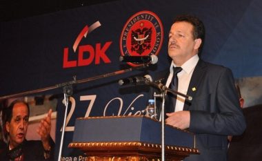 Zyrtari i LDK-së që “foli” me Rugovën e kishte fjalën për “metaforë”! (Video)