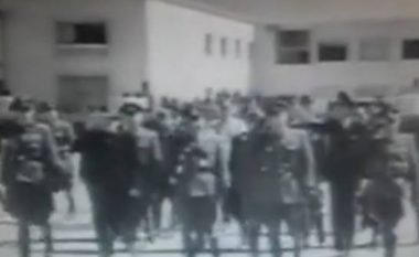 Pamje të papublikuara nga betimi i ushtrisë shqiptare gjatë pushtimit gjerman (Video)