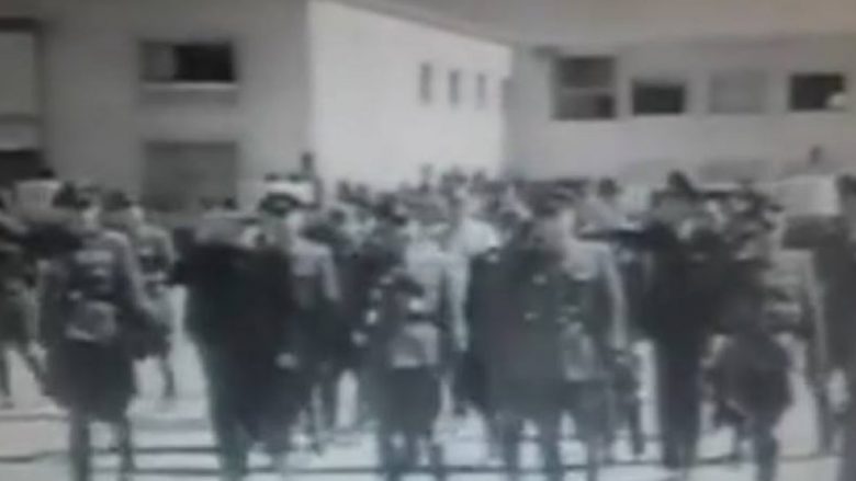 Pamje të papublikuara nga betimi i ushtrisë shqiptare gjatë pushtimit gjerman (Video)