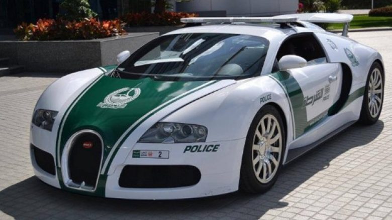 Policet e Dubait patrullojnë me Bugatti Veyron që lëviz me 407 km/h, kurse meshkujt i lusin që të mos u vihen pas (Foto/Video)