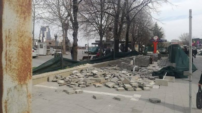 Bashkia e Shkupit: Jemi të detyruar me ligj të japim leje për ndërtimet në bregun e lumit Vardar