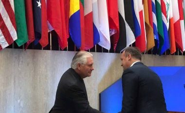Hoxhaj takon Sekretarin Tillerson në Washington