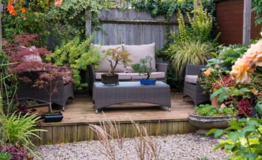 Ide tepër të bukura për të rregulluar kopshtin: Si të bëni dhomën e qëndrimit ditor në kopshtin tuaj