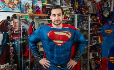Adhuruesi i Superman, koleksioni tij është shumë i gjerë (Foto)
