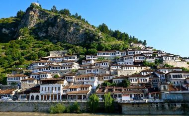 Afro 3000 turistë të huaj vizituan Beratin në tre muajt e parë të vitit