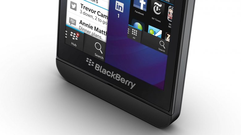 Blackberry lanson zyrtarisht modelin Aurora