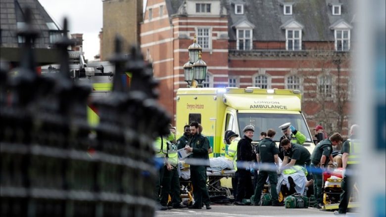 Shtatë të arrestuar pas sulmit në Londër